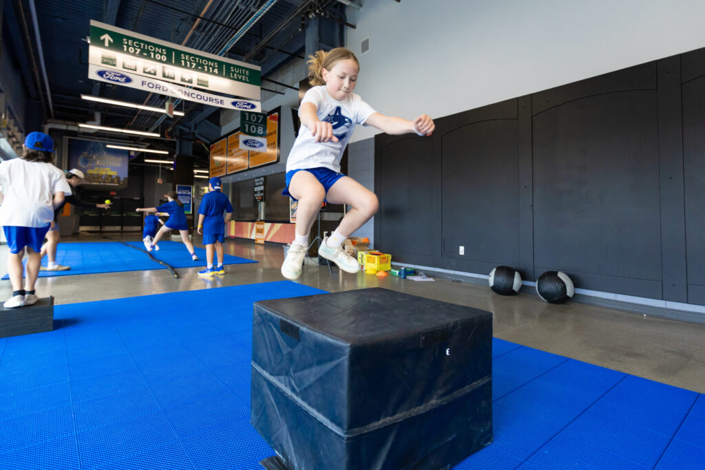 Box jumps off-ice training