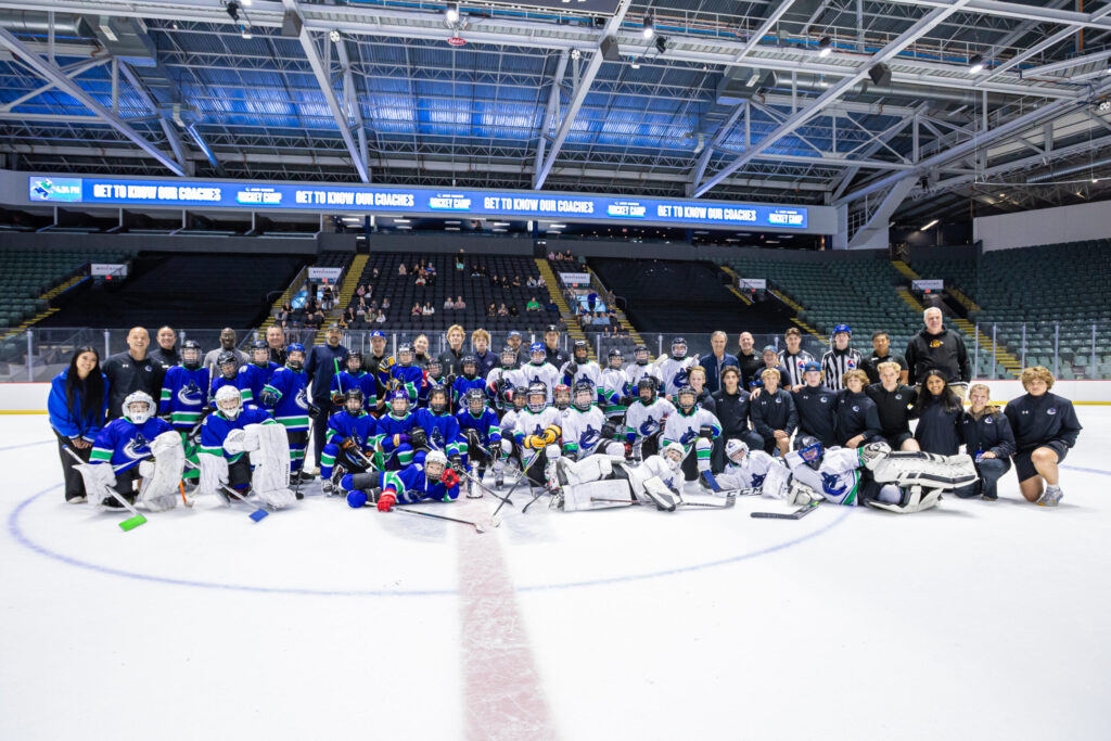 Full team photo on the ice